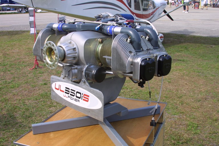 small jet engine for experimental aircraft